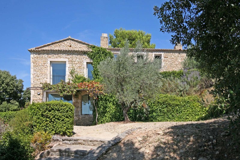 Gordes, property with 3 accommodations, walking distance to the village