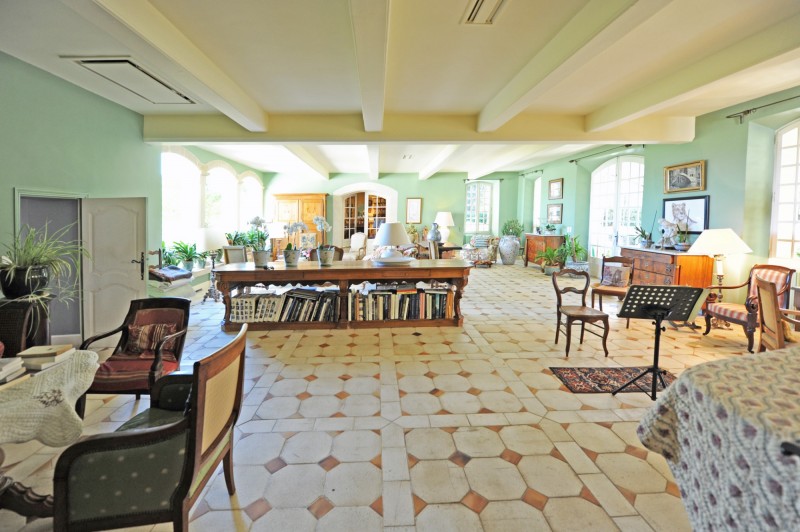 Rare property for sale in Provence