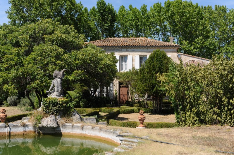 Belle propriété avec maison d’amis et piscine à vendre dans le Luberon