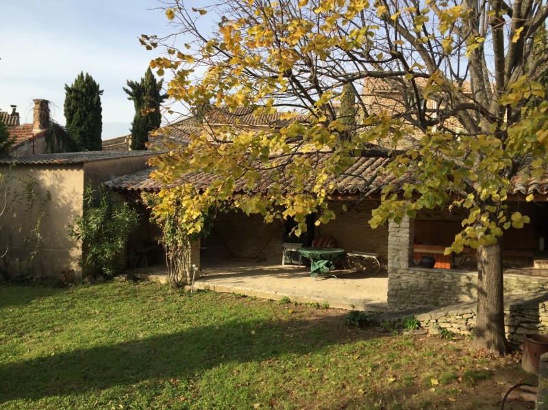 Maison de village avec jardin en Luberon