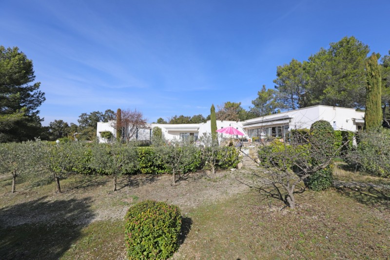 Maison avec vue à vendre en Provence