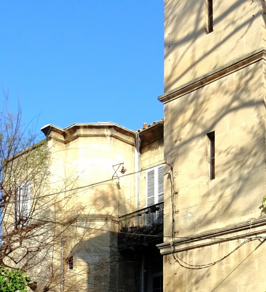 Avignon historic center, 4 bedrooms apartment for sale in mansion block