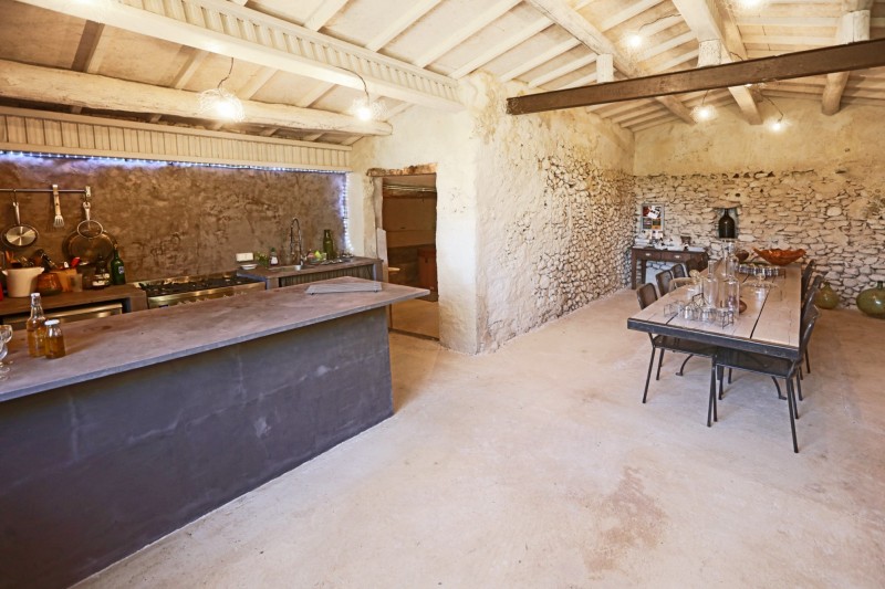 Vente A vendre au cœur du Luberon, ancien mas restauré en belle campagne