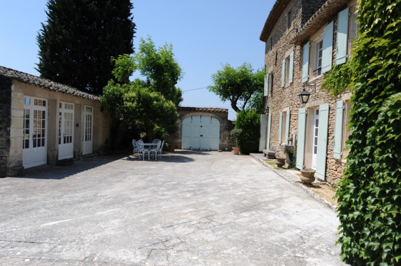 Propriété avec patio en Provence
