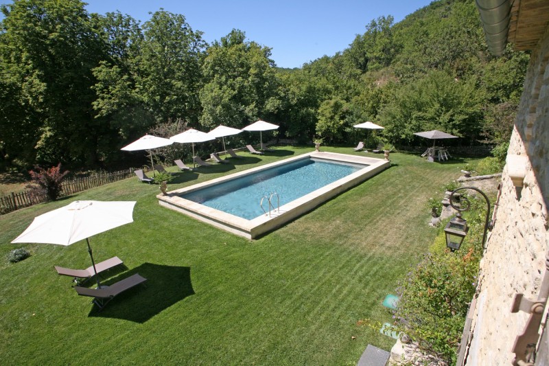 Jardin de prestige avec piscine Luberon