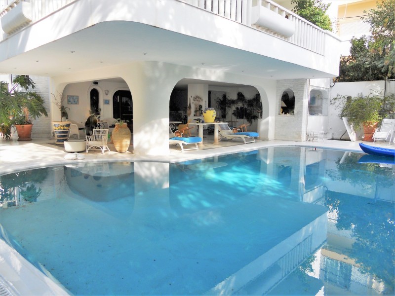 La piscine de la maison à la vente en Grèce