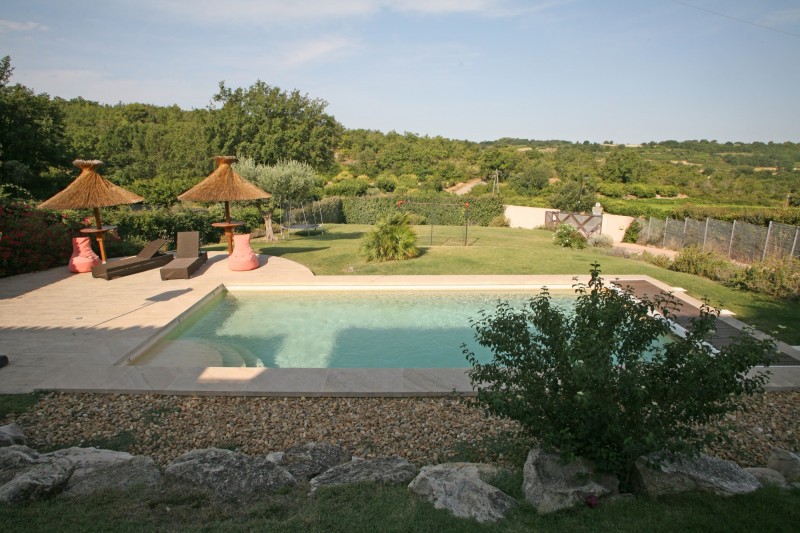 Vente Monts de Vaucluse - Maison traditionnelle avec piscine 