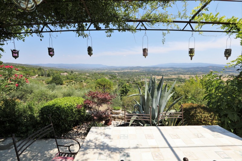 OCCUPIED LIFE ANNUITY in Gordes with stunning views