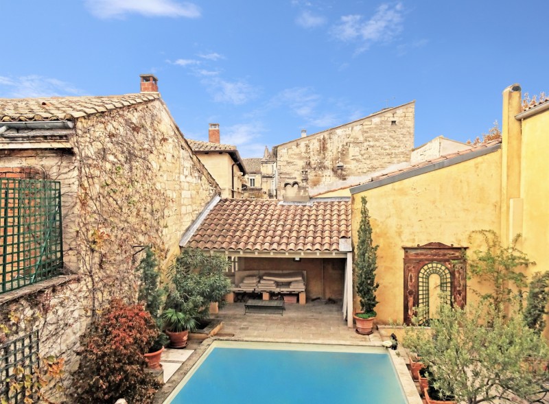 Vente Avignon hyper centre, Appartement quadruplex avec toit-terrasse et piscine