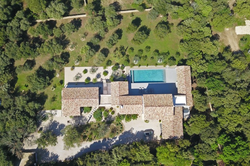 Vente Luberon, superbe villa en pierres avec prestations haut de gamme 