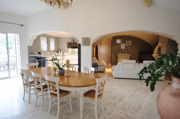 Quiet and comfort for this house for rent in Provence