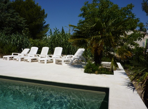 To rent for holidays, near Gordes in Luberon