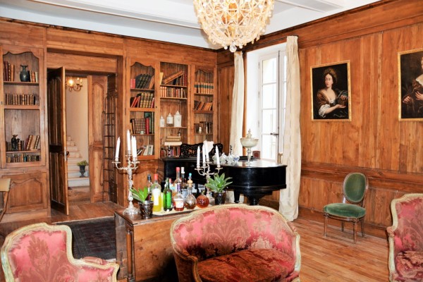 To rent in Isle sur la sorgue, beautiful XVIIth century mansion