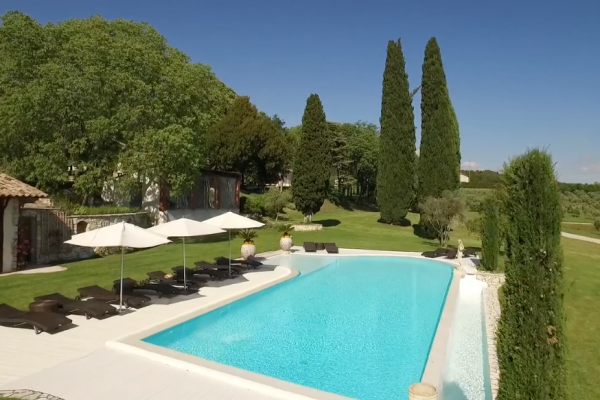 Aix en Provence: Exceptional property for seasonal rental