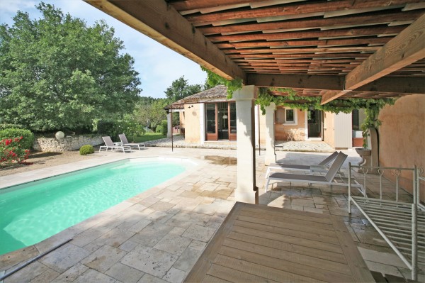 Roussillon – Summer rental in the Luberon, charming recent house with pool in a peaceful area