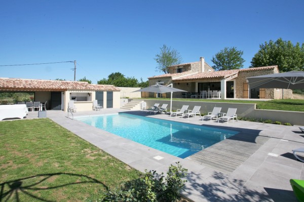 For seasonal rental in Gordes, house with stunning views over the Luberon