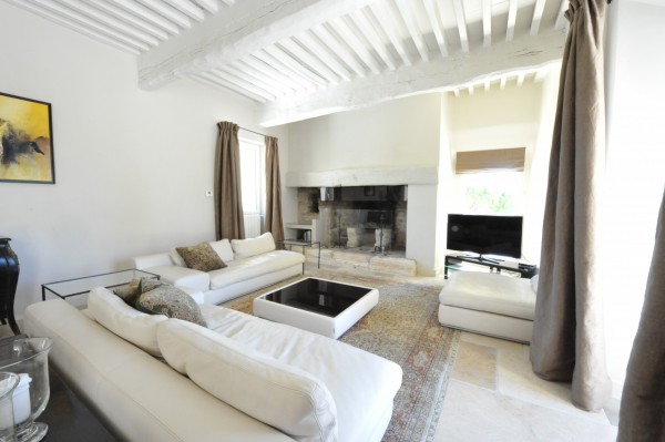 Summer rental, Luberon, Gordes, an exceptional contemporary property 